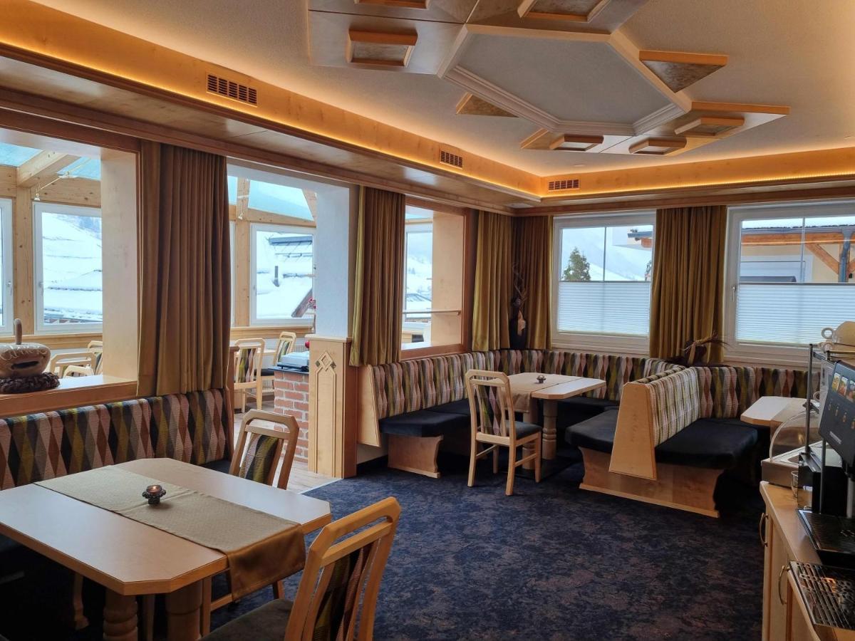 Hotel Garni Corinna Ischgl Esterno foto